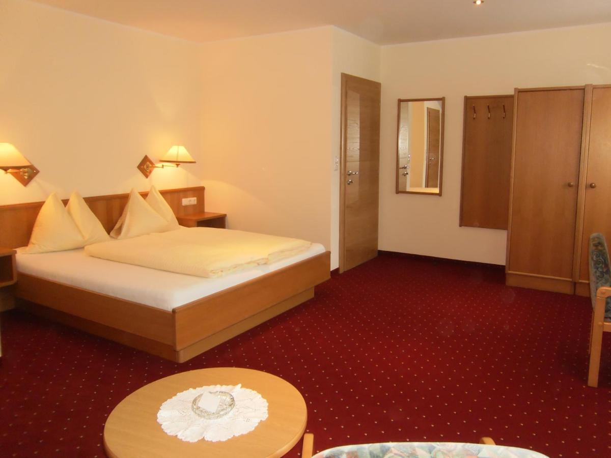 Pension Salzburger Hof Fuschl am See Room photo